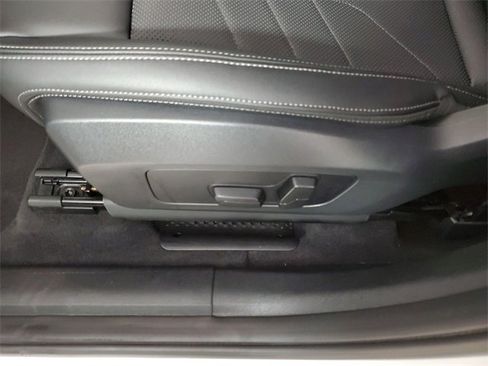 Used 2025 BMW X1 xDrive28i image 23