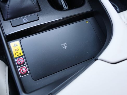 Used 2024 Lexus ES 350 Ultra Luxury w/ Accessory Package (Z2) FWD image 31