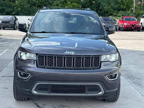 Used 2019 Jeep Grand Cherokee Limited AWD/4WD image 9