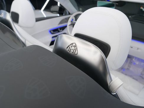 Used 2026 Mercedes-Benz Maybach SL 680 image 40