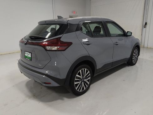 Used 2023 Nissan Kicks SV FWD image 9