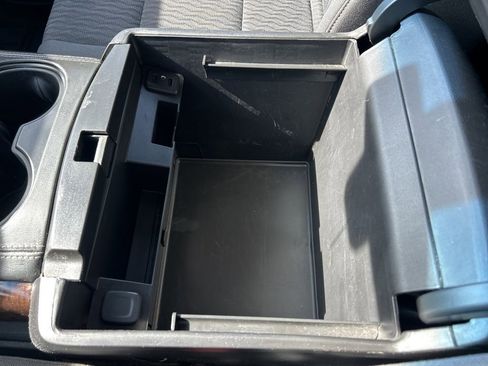 Used 2020 Chevrolet Tahoe LS image 36