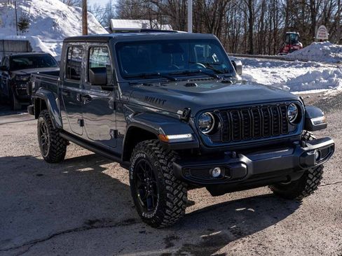 New 2026 Jeep Gladiator Sport AWD/4WD image 3