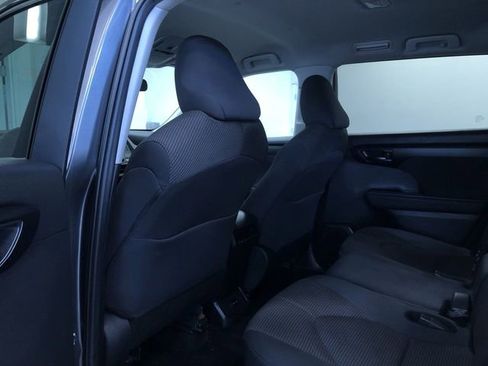 Certified 2024 Toyota Highlander LE AWD/4WD image 19
