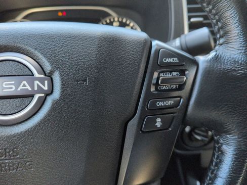 Used 2022 Nissan Frontier SV w/ SV Premium Package image 27