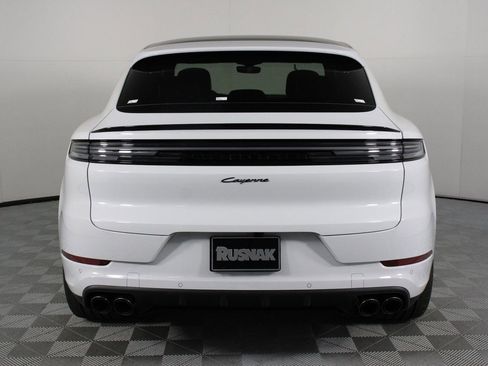 New 2026 Porsche Cayenne Coupe image 6