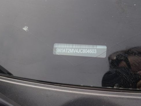 Used 2018 Nissan Rogue SV AWD/4WD image 37