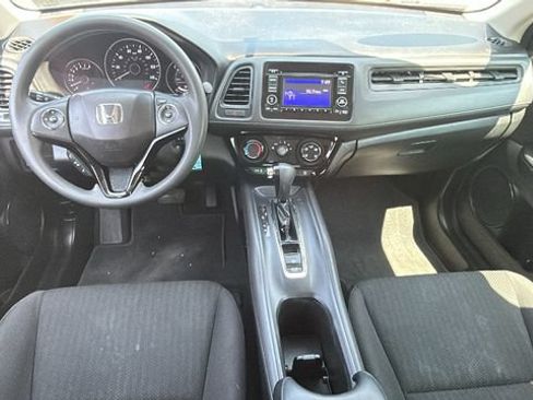 Used 2018 Honda HR-V LX image 20