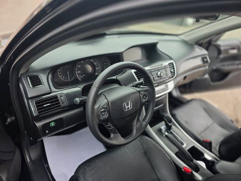 Used 2015 Honda Accord Sport image 11