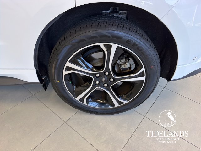 Certified 2022 Ford Edge ST w/ Equipment Group 401A AWD/4WD image 33