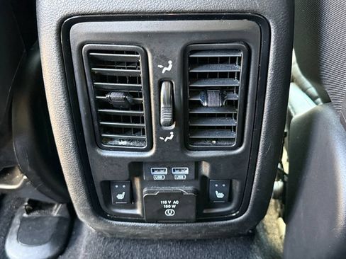 Used 2025 Dodge Durango R/T AWD/4WD image 39