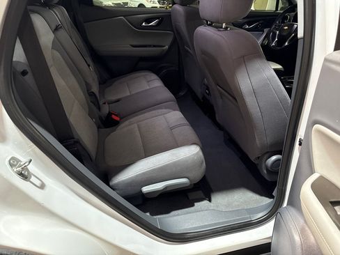Used 2019 Chevrolet Blazer LT FWD image 13