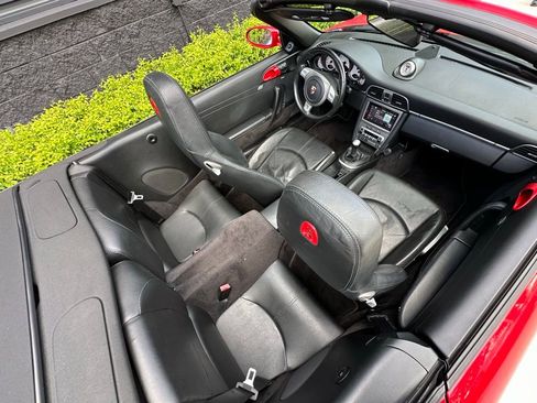 Used 2006 Porsche 911 Carrera 4S image 29