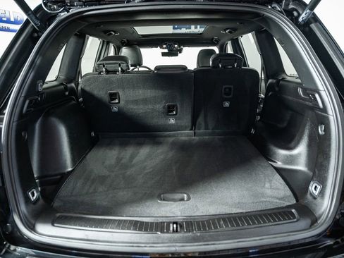 Used 2025 Jeep Grand Cherokee Limited w/ Luxury Tech Group II image 11