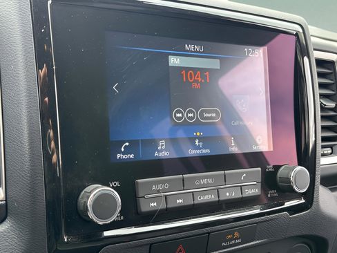 Used 2023 Nissan Frontier SV w/ SV Convenience Package image 8