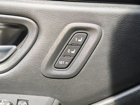 Used 2024 Honda Pilot EX-L image 40