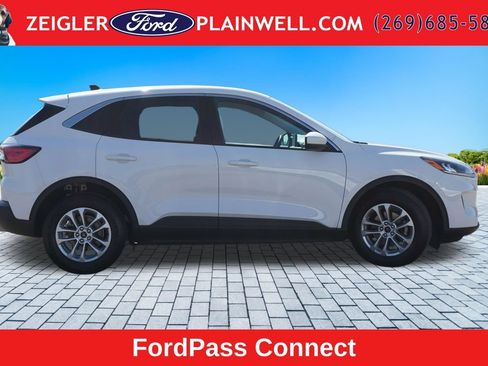 Used 2021 Ford Escape SE FWD image 6