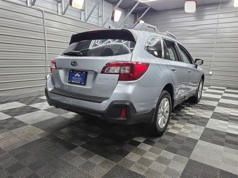 Used 2019 Subaru Outback 2.5i Premium AWD/4WD image 6