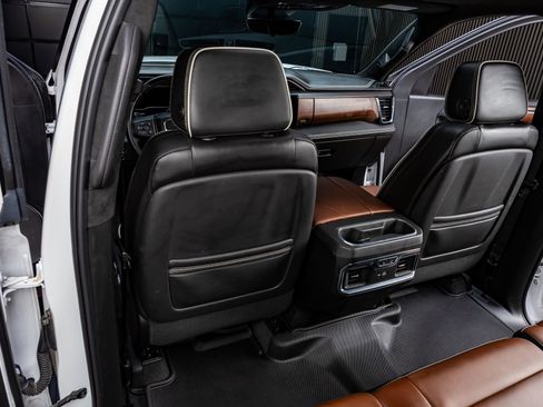 Used 2023 GMC Sierra 1500 Denali Ultimate image 32