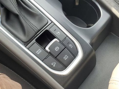 Used 2020 Hyundai Santa Fe SEL w/ Convenience Package image 35