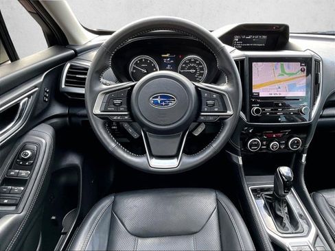 Used 2021 Subaru Forester Touring image 7