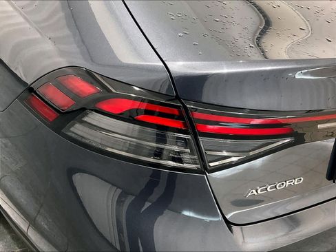 Used 2023 Honda Accord EX image 32