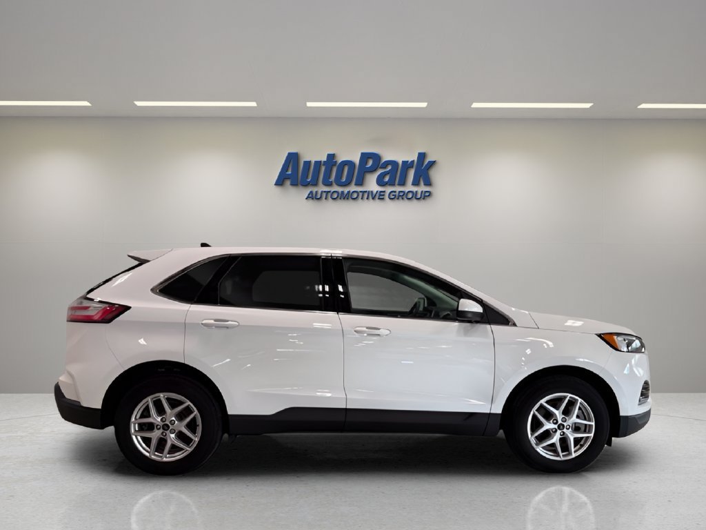 Certified 2023 Ford Edge SEL w/ Convenience Package AWD/4WD image 8