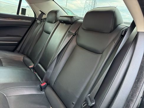 Used 2020 Chrysler 300 Limited image 15