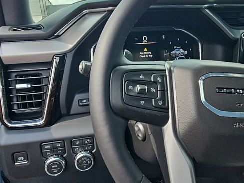 Used 2026 GMC Sierra 1500 Denali image 16