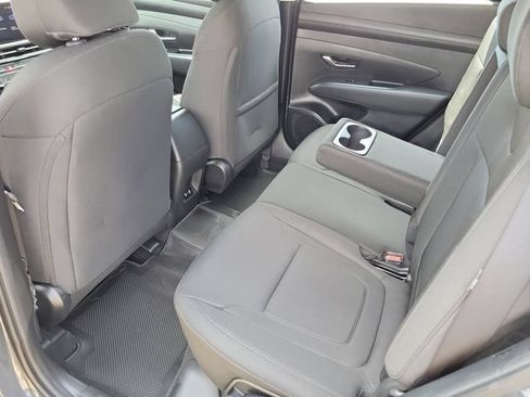 Certified 2025 Hyundai Tucson SE FWD image 23