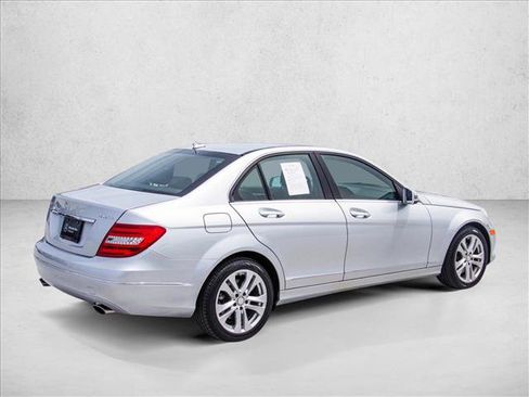 Used 2014 Mercedes-Benz C 300 4MATIC Sedan image 5