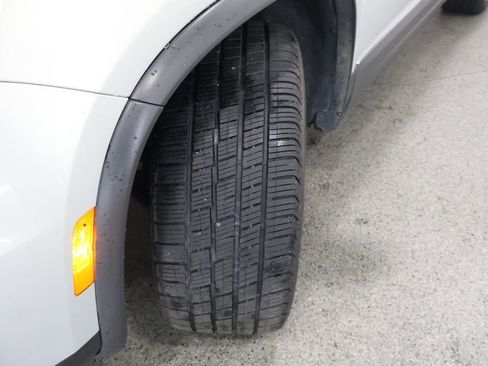 Used 2013 Volkswagen Tiguan SEL image 4