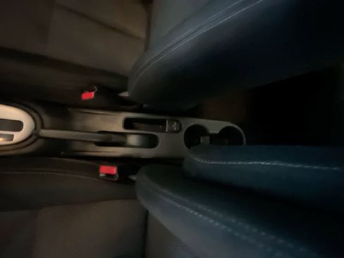 Used 2019 Nissan Versa SV image 20