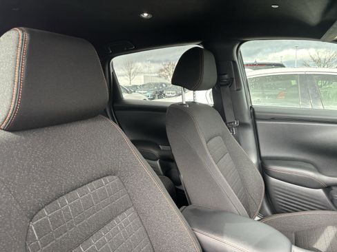 Used 2024 Honda HR-V Sport image 34