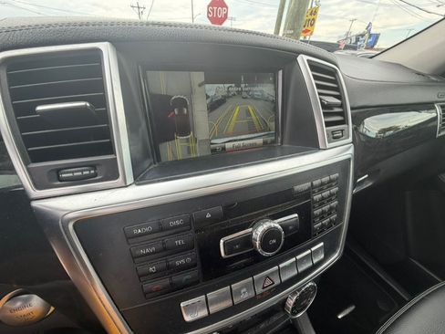 Used 2016 Mercedes-Benz GL 450 4MATIC image 18