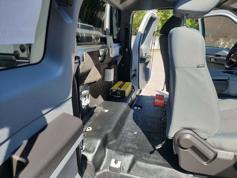 Used 2016 Ford F250 XL w/ Power Equipment Group image 34