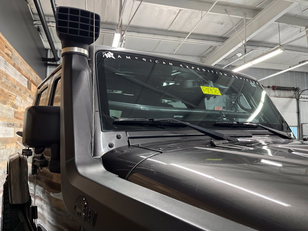 Used 2016 Jeep Wrangler Unlimited Rubicon w/ Connectivity Group AWD/4WD image 8