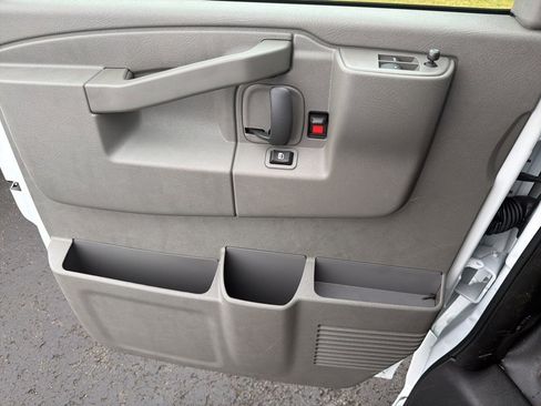 New 2025 Chevrolet Express 2500 w/ Driver Convenience Package image 22