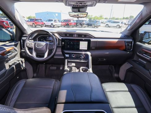 Used 2023 GMC Sierra 1500 Denali AWD/4WD image 15