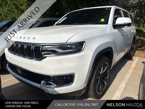 Used 2022 Jeep Wagoneer Series III w/ Premium Group I AWD/4WD image 1