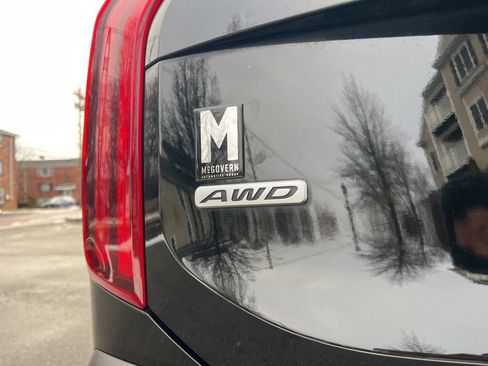 Certified 2022 Kia Telluride LX image 9