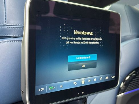 New 2026 Mercedes-Benz GLS 580 4MATIC image 28