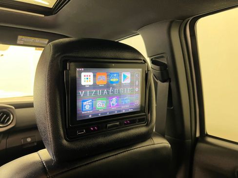 Used 2019 Toyota Tacoma TRD Sport image 34