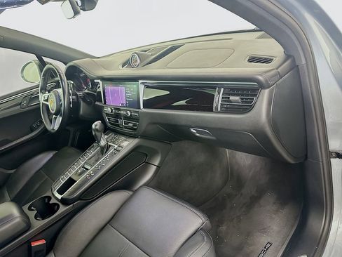 Used 2019 Porsche Macan S image 30