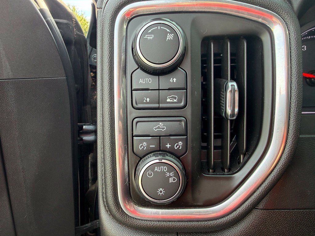 Used 2019 Chevrolet Silverado 1500 LT w/ All-Star Edition AWD/4WD image 12