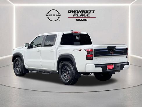 Certified 2025 Nissan Frontier Pro-X RWD image 24