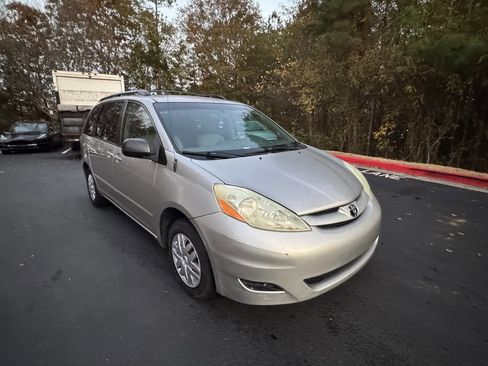 Used 2006 Toyota Sienna LE image 7