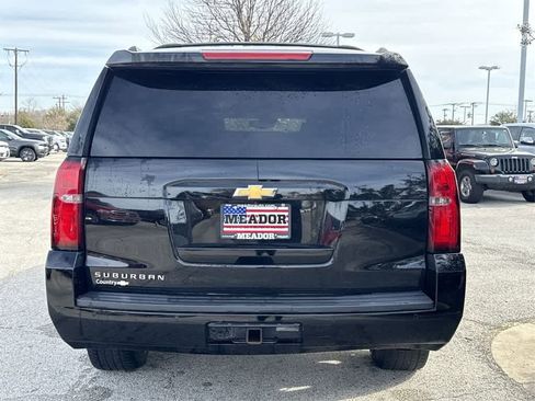 Used 2018 Chevrolet Suburban LT image 5