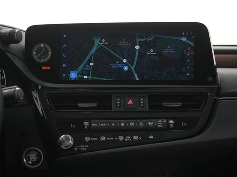 Used 2025 Lexus ES 350 w/ Luxury Package FWD image 15