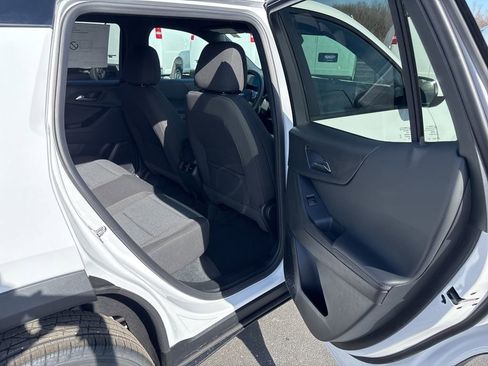 New 2026 Chevrolet Equinox LT image 40